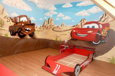 Vẽ tranh tường 3d oto ngộ nghĩnh cho phòng bé trai